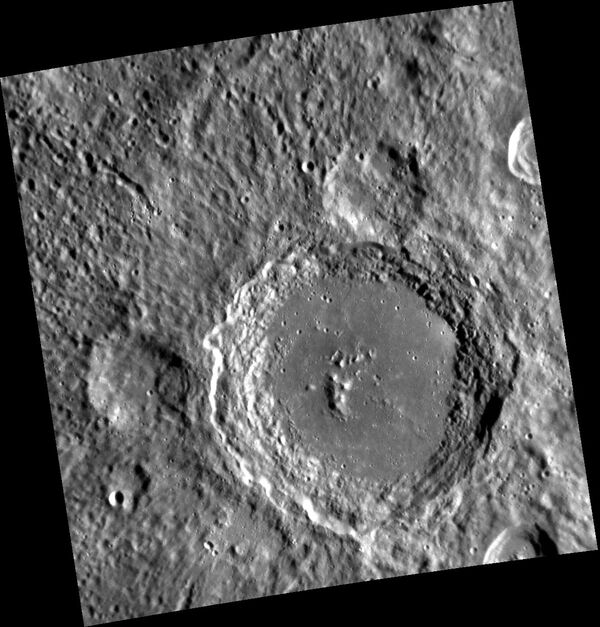 El famoso ex-Beatle John Lennon ya tiene un cráter que lleva su nombre en el planeta Mercurio - Sputnik Mundo