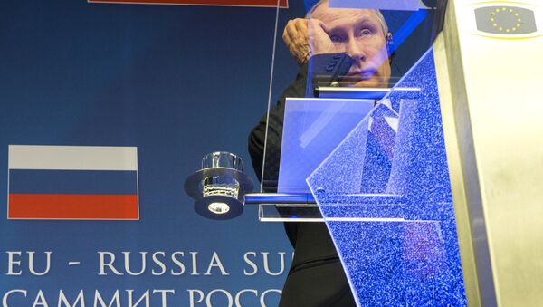 Presidente ruso, Vladímir Putin, durante una reunión Rusia-UE - Sputnik Mundo