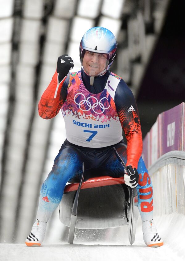 El ruso Demchenko gana la plata en el luge individual masculino en Sochi 2014 - Sputnik Mundo