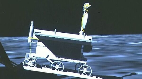 El robot de exploración lunar chino Yutu (Liebre de jade) - Sputnik Mundo