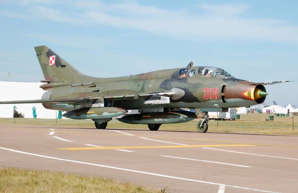 Polonia modernizará sus cazas Su-22 - Sputnik Mundo