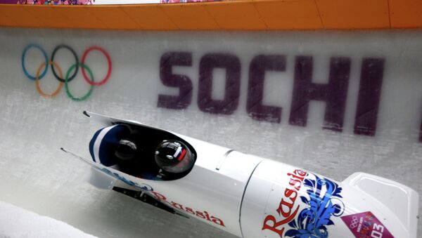 Alexander Zubkov y Alexey Voevoda ganaron hoy de Sochi 2014 en la prueba de bobsleigh dúos - Sputnik Mundo