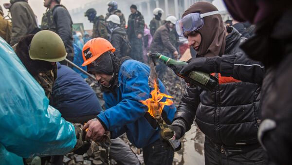 Sanidad eleva a 64 el número de víctimas mortales en Kiev - Sputnik Mundo