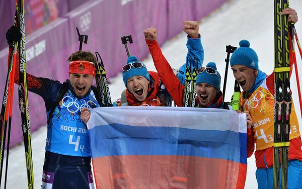 Rusia logra su 11º título olímpico en la prueba de relevos masculina de biatlón - Sputnik Mundo