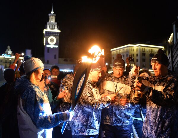 De Moscú a Sochi: el recorrido de la llama paralímpica - Sputnik Mundo