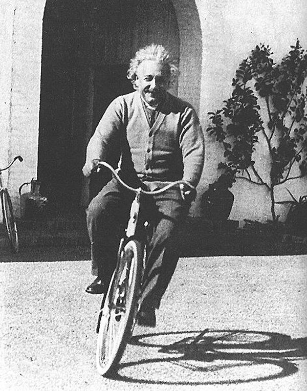 Albert Einstein, un genio con 200 de IQ - Sputnik Mundo