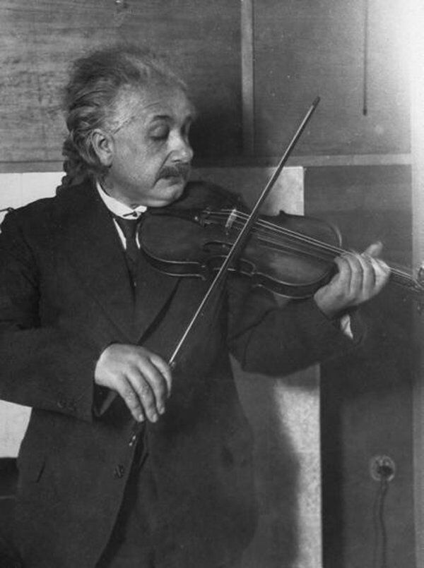 Albert Einstein, un genio con 200 de IQ - Sputnik Mundo