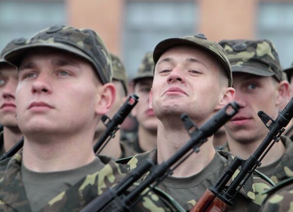 Ucrania destinará el grueso de la ayuda financiera extranjera a la Guardia Nacional - Sputnik Mundo