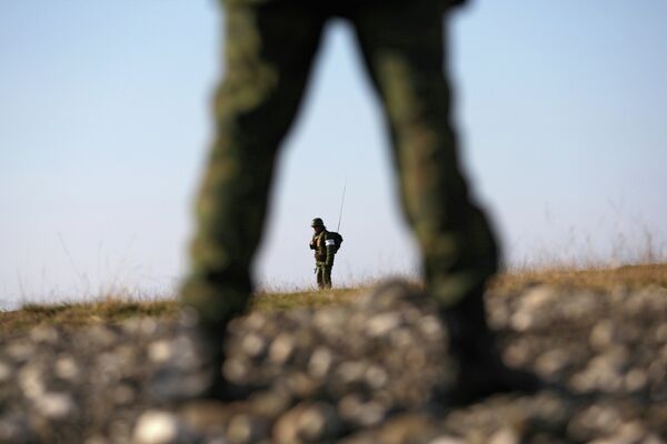 Rusia niega que haya aumentado su presencia militar en las fronteras con Ucrania - Sputnik Mundo