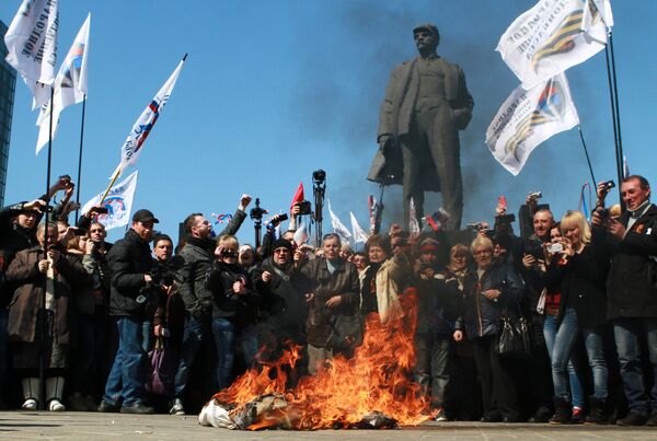 Manifestacion en Donetsk - Sputnik Mundo
