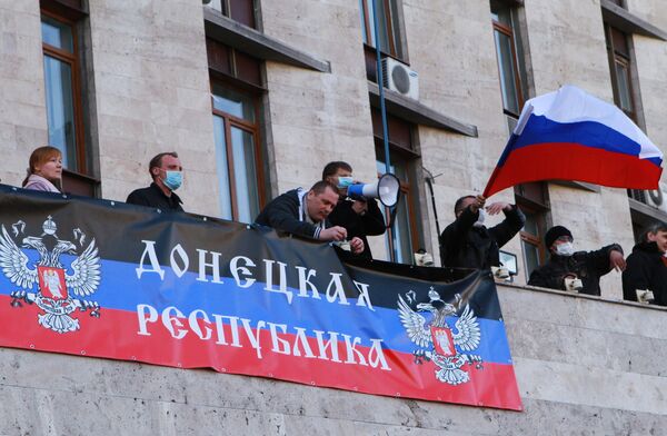 Milicianos de Donetsk condicionan a amnistía y referendo el desalojo de edificios públicos - Sputnik Mundo