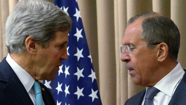 El secretario de Estado de EEUU, John Kerry, y el ministro ruso de Asuntos Exteriores, Serguéi Lavrov - Sputnik Mundo