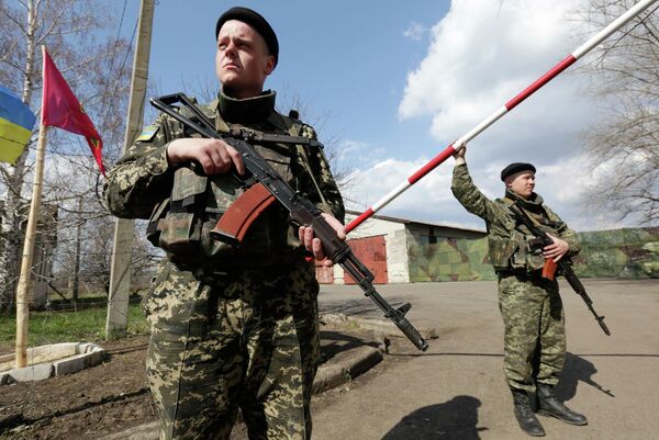 Kiev denuncia ataque a una unidad militar en el este de Ucrania - Sputnik Mundo