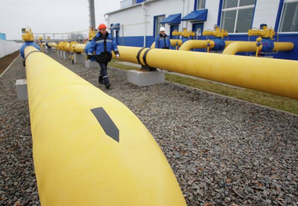 Ucrania logra un acuerdo para reimportar el gas natural vía Eslovaquia - Sputnik Mundo