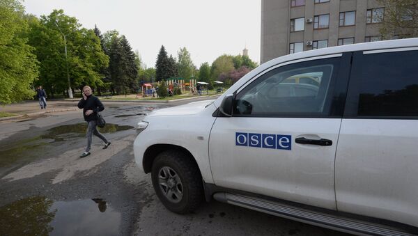 Delegación de la OSCE, en epicentro de un ataque de mortero de Kiev - Sputnik Mundo