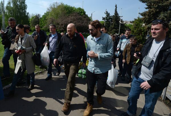 Liberan a los observadores militares de la OSCE retenidos en Slaviansk - Sputnik Mundo