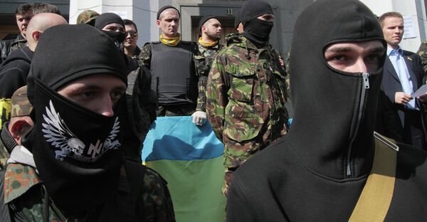 Los radicales ultranacionalistas ucranianos - Sputnik Mundo
