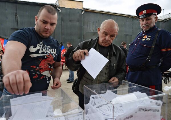 Referendos en el este de Ucrania prueban el afán independentista de su población - Sputnik Mundo