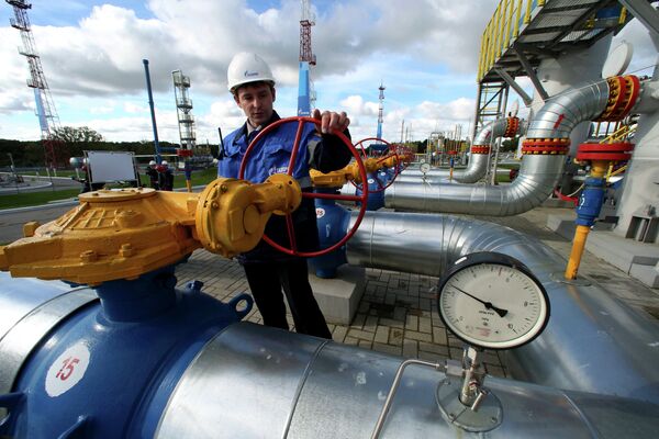 Ucrania cancela una parte de su deuda gasista con Rusia - Sputnik Mundo