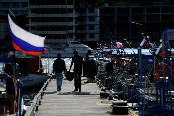 Rusia denuncia intentos de restringir viajes de habitantes de Crimea a Europa - Sputnik Mundo