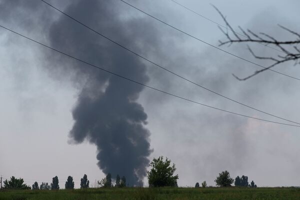 Los milicianos del este de Ucrania abaten dos helicópteros matando a un general - Sputnik Mundo