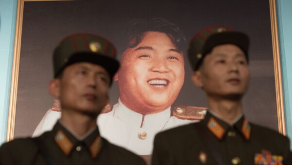 Corea del Norte detiene a otro turista norteamericano - Sputnik Mundo