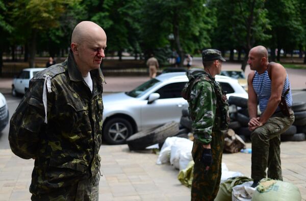 El canje de prisioneros entre Kiev y milicianos de la RPD podrá ocupar una semana - Sputnik Mundo
