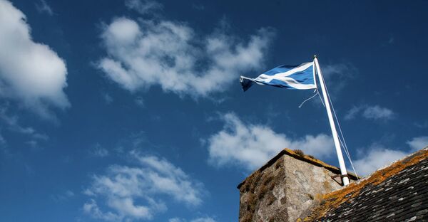 Independentistas de Escocia pierden casi 20 puntos a partidarios de la unión con Londres - Sputnik Mundo