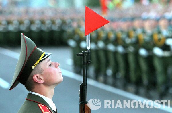 Amplio festejo del Día de la Independencia de Bielorrusia - Sputnik Mundo