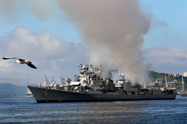 Rusia y la India comienzan ejercicios navales en el Lejano Oriente - Sputnik Mundo