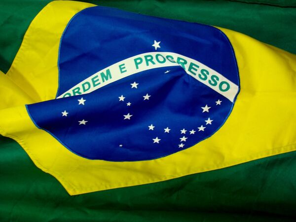 Brasil rebaja previsión de crecimiento del 2,5% al 1,8% frente al 0,97% de los analistas - Sputnik Mundo