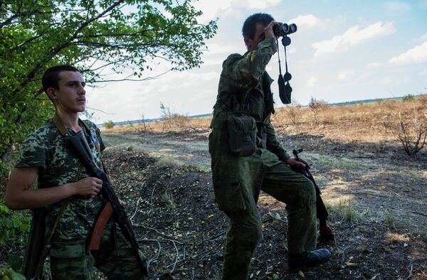 Los milicianos sufren cerca de 50 bajas en los últimos días en Donetsk - Sputnik Mundo