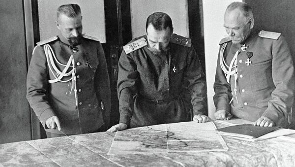Emperador ruso Nicolás II y los altos cargos militares - Sputnik Mundo
