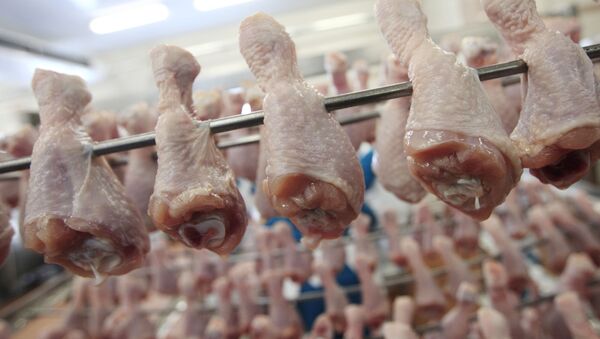 Brasil ofrece a Rusia 150 mil toneladas de carne de pollo adicionales a Rusia - Sputnik Mundo