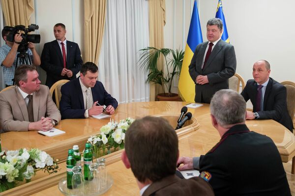 Presidente de Ucrania acepta la dimisión del jefe del Consejo de Seguridad - Sputnik Mundo