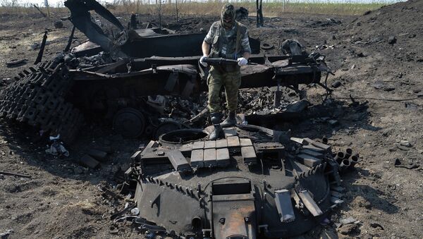 Kiev afirma destruir material bélico de las milicias - Sputnik Mundo
