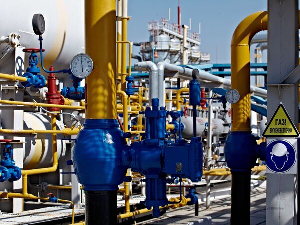 La Comisión Europea confía en que Ucrania no cortará el tránsito del gas ruso a Europa - Sputnik Mundo