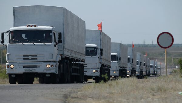 Convoy con ayuda humanitaria rusa para Ucrania - Sputnik Mundo