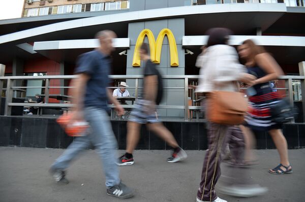 McDonald's no cumple con la calidad en Rusia, según fuente gubernamental - Sputnik Mundo