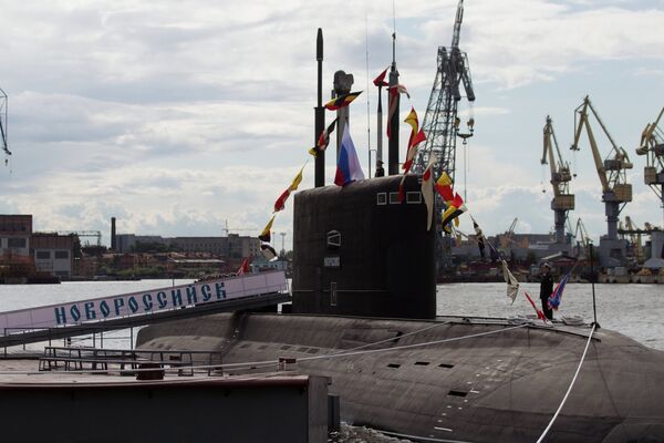 Submarino Novorossiysk, el cabeza de la serie Varshavianka - Sputnik Mundo