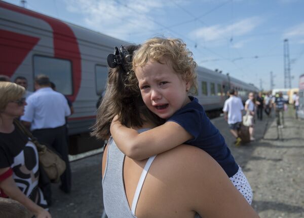 Más de 45.000 refugiados ucranianos se encuentran en Rusia - Sputnik Mundo