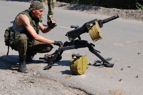 Las milicias de la RPD intentan recuperar el aeropuerto de Donetsk - Sputnik Mundo