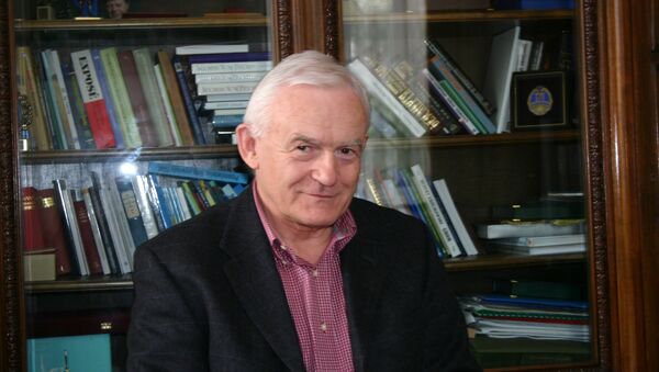 Leszek Miller, ex primer ministro de Polonia - Sputnik Mundo