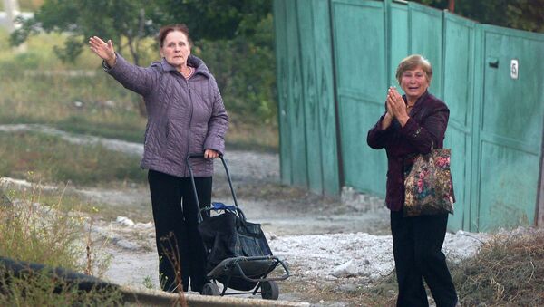 Los vagones con la carga humanitaria rusa para Lugansk están en la provincia de Donetsk - Sputnik Mundo