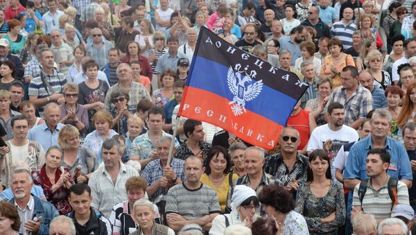 La mayoría de los habitantes de Donbás lo considera  independiente de Ucrania - Sputnik Mundo