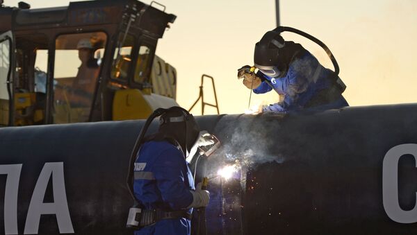 Gazprom planea exportar a China hasta 100.000 millones de metros cúbicos al año - Sputnik Mundo