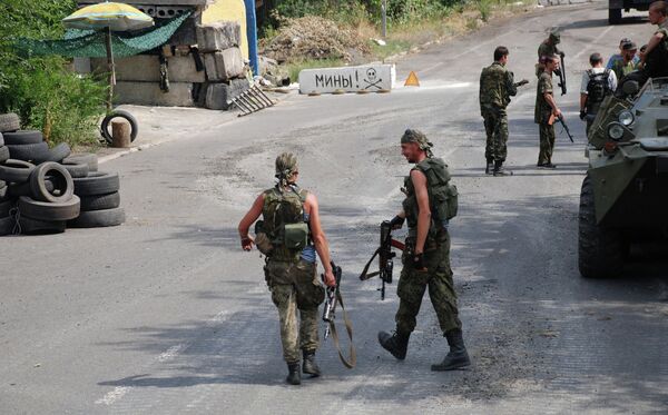Milicianos piden a Kiev que retire las minas antipersona que instaló el ejército en Donbás - Sputnik Mundo