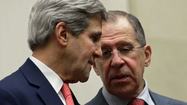 John Kerry, Secretario de Estado de EEUU, y Serguéi Lavrov, ministro de Exteriores de Rusia - Sputnik Mundo