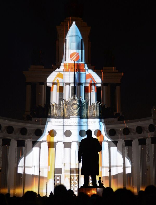El festival “Círculo de la Luz” en Moscú - Sputnik Mundo