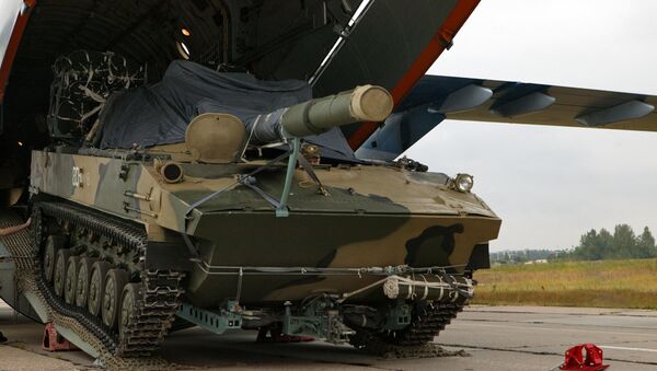 Carro de combate ruso en Rostov (Archivo) - Sputnik Mundo